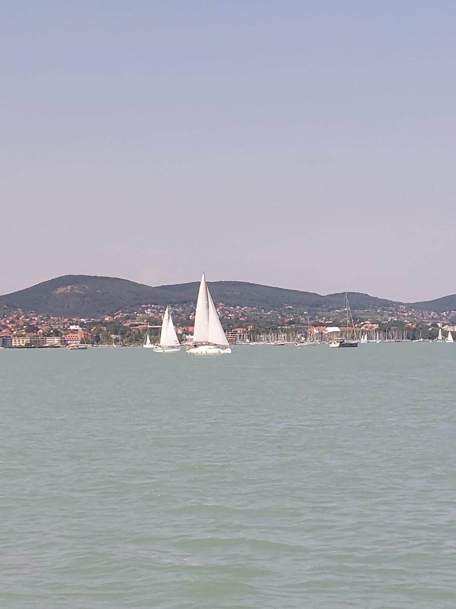 Babamuzeum Apartman Tihany Buitenkant foto
